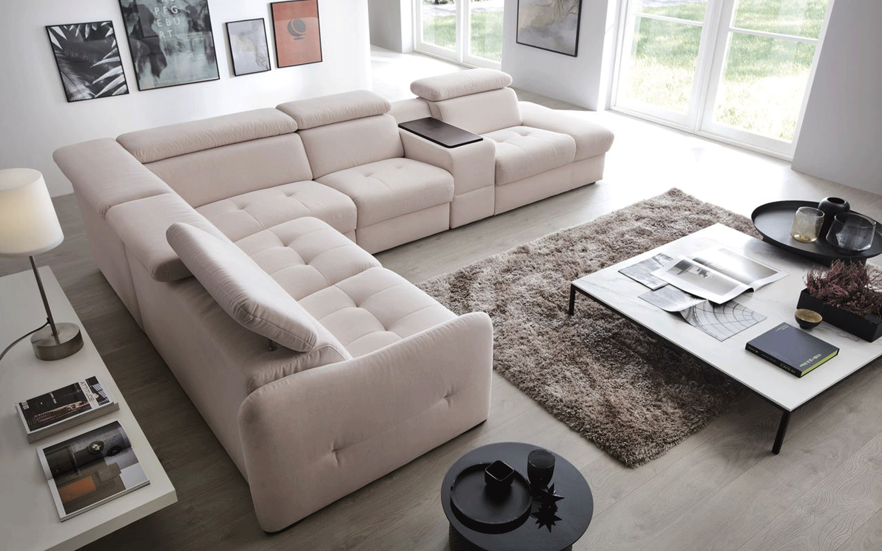 Living Room Furniture Rugs Domani Sectional w/Recliner, storage