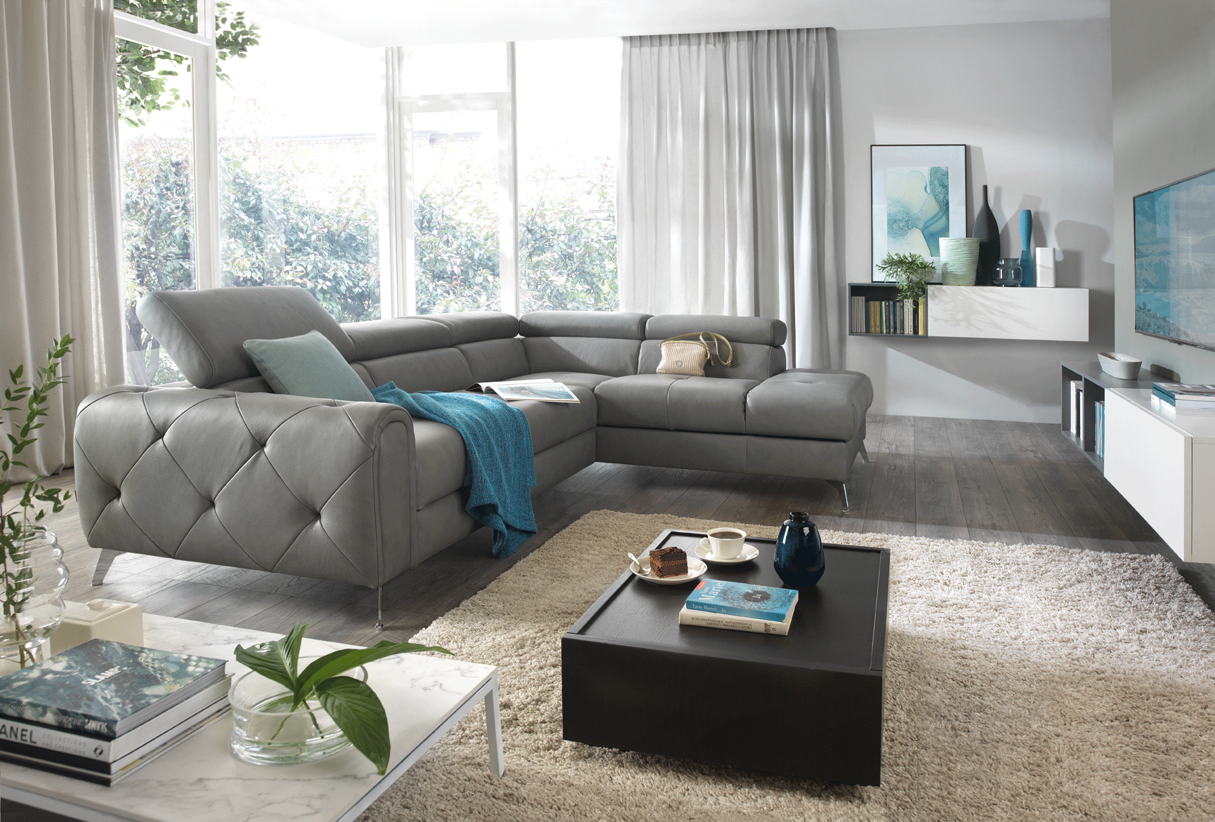 Brands Galla Leather Collection, Europe Camelia Sectional w/Bed and Storage