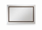 Medium mirror